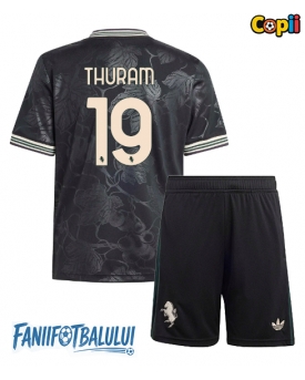 Juventus Khephren Thuram #19 Echipament de Fotbal Replică 2025-26 Copii Treilea (+ Șorturi)